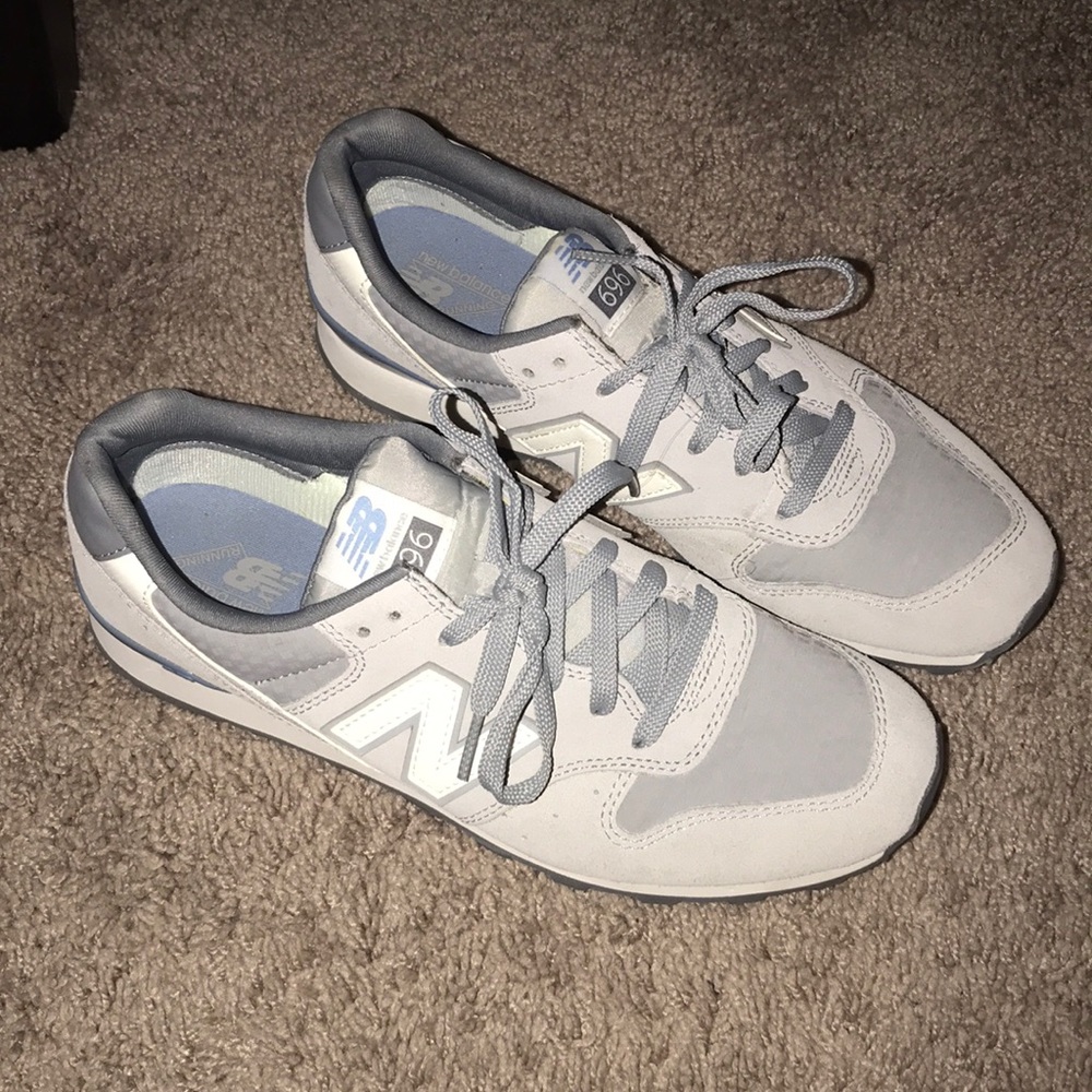 Nike New Balance Tennis Shoes